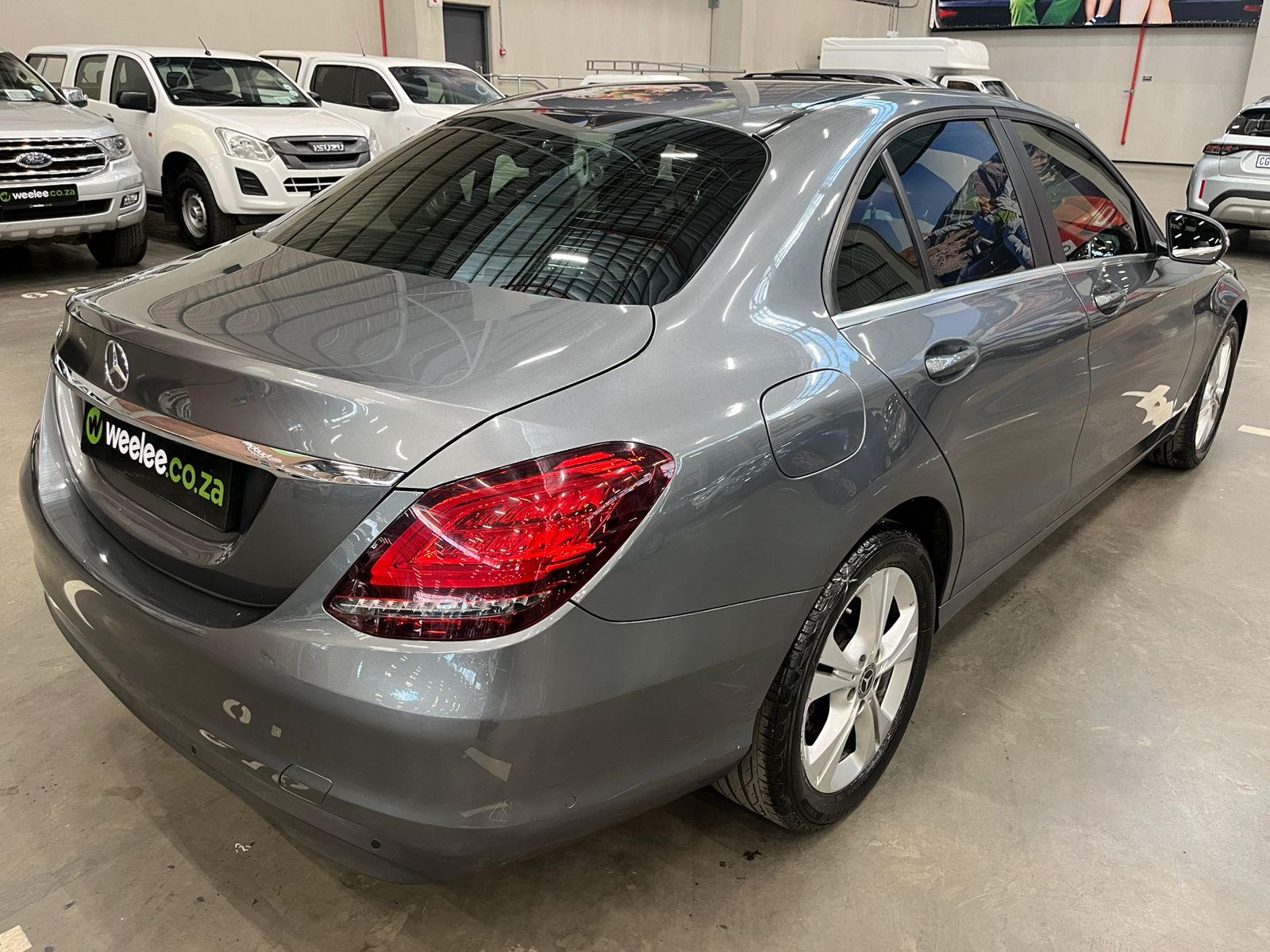 MERCEDES-BENZ C CLASS C180 A/T